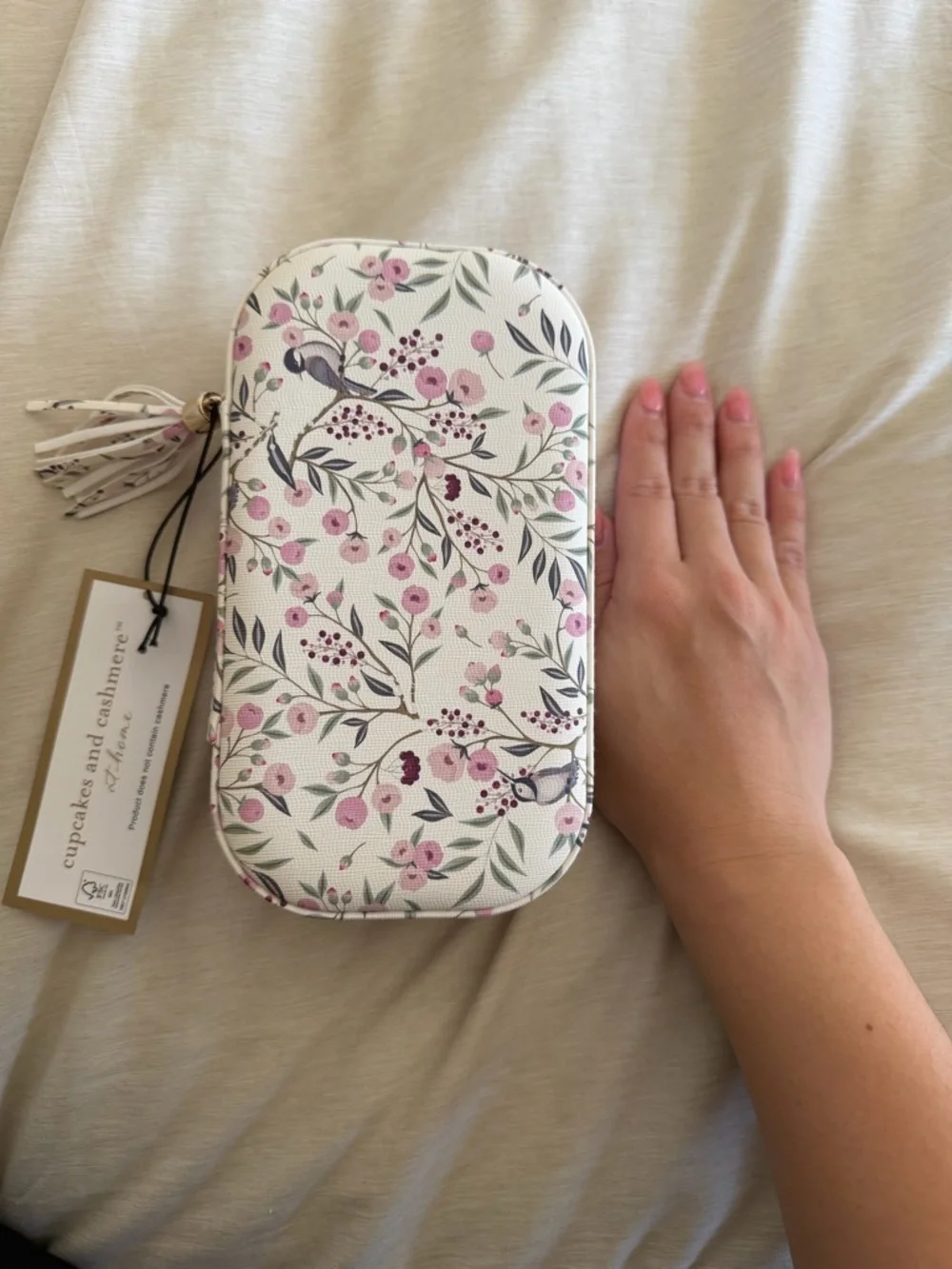 NEW cupcakes & cashmere Floral Jewelry Case